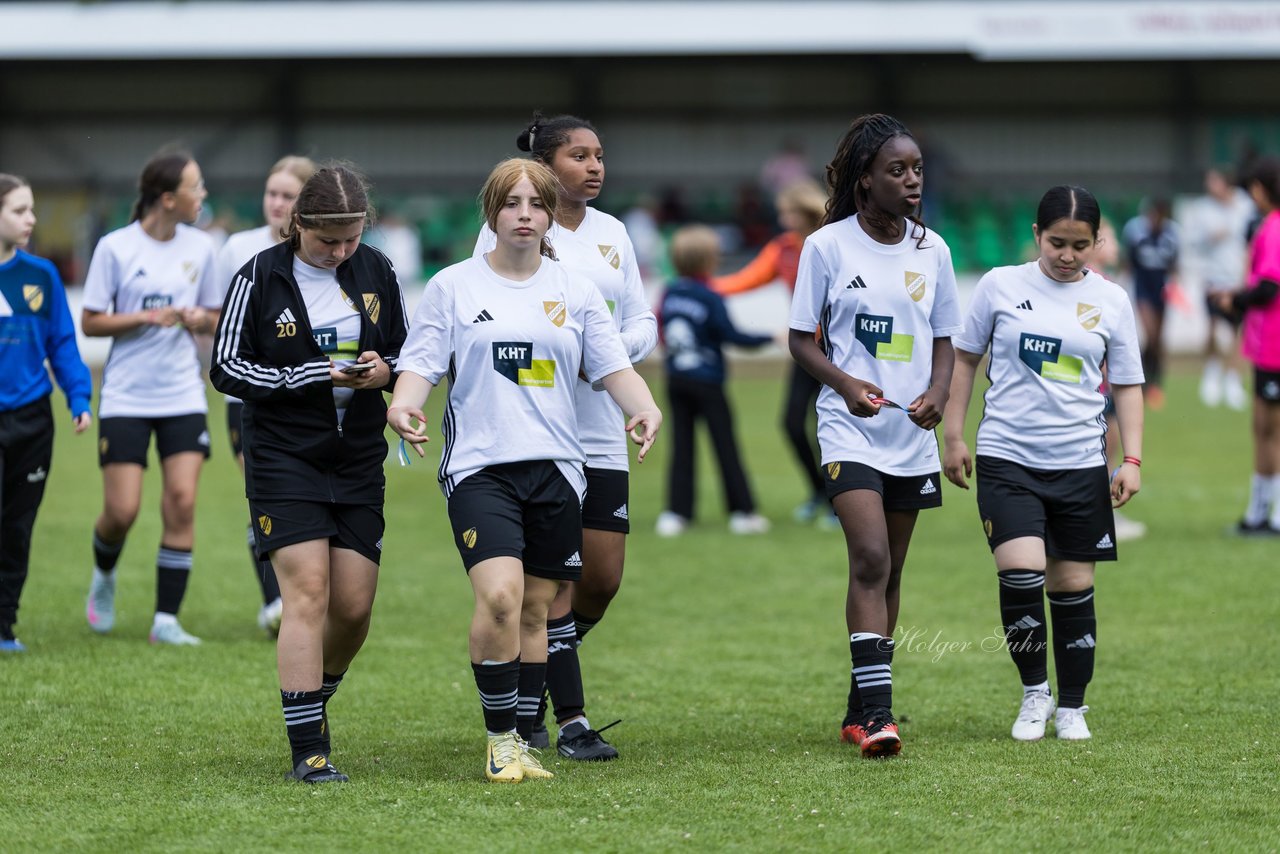 Bild 51 - Loewinnen Cup